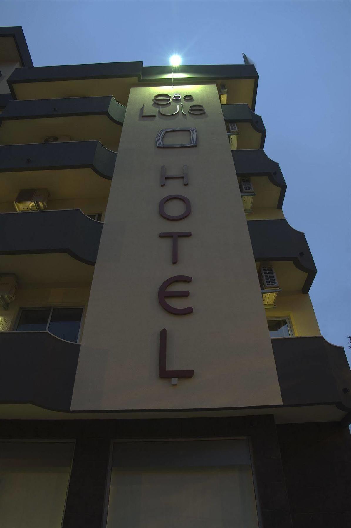 Hotel Sao Luis Лейрия Екстериор снимка